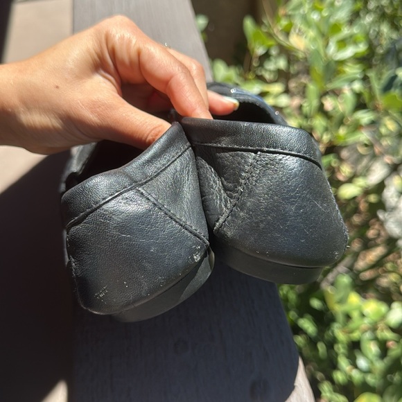 Coach Women’s Fredrica Black Pebbled Leather Loafers Size 9B - Picture 10 of 11